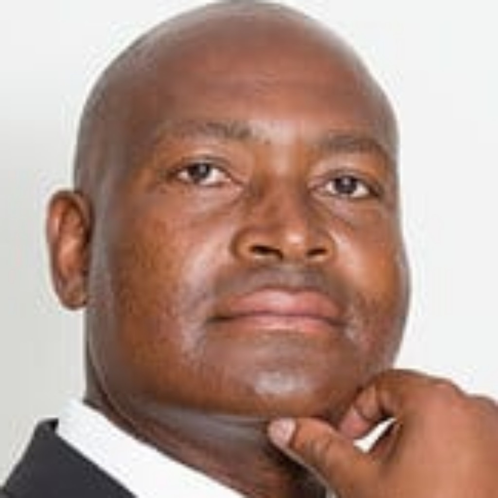 Prof Aaron Tshidzumba