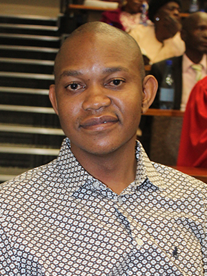 Prof Caven Mnisi 