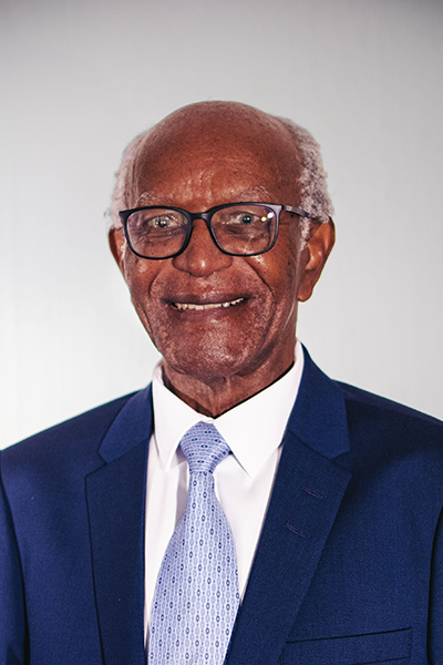 Prof John Makhene